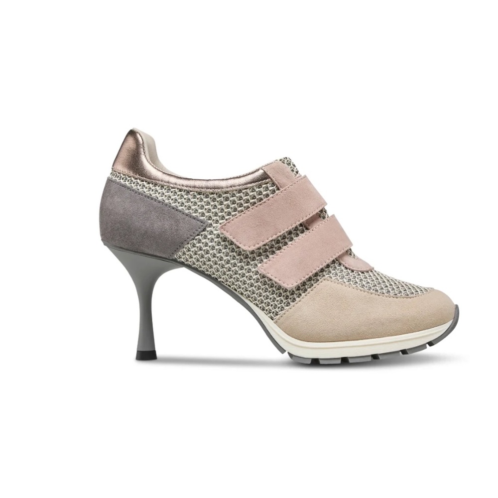 The Blake Heel SNEEX Size 9 Ivory Comfortable Heels